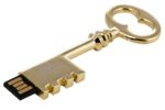Authentischer USB-Stick in Schlüsselform