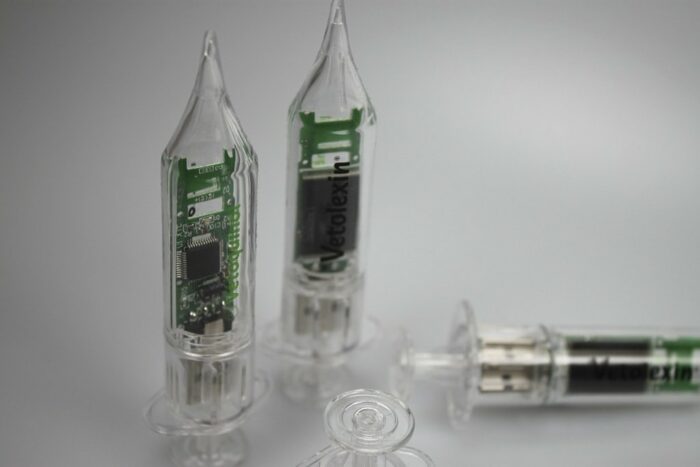 USB-Stick in Spritzen-Form