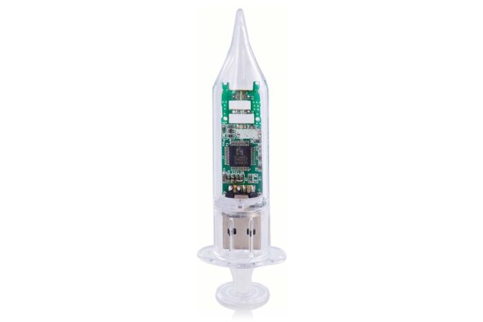USB-Stick in Spritzen-Form