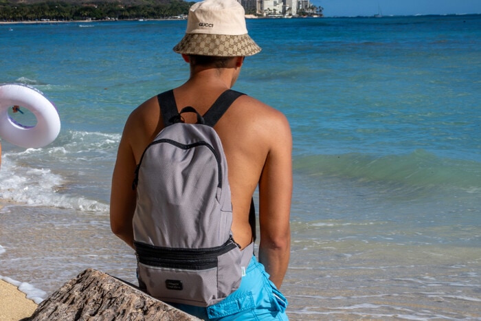 Faltbarer Rucksack und Schultertasche