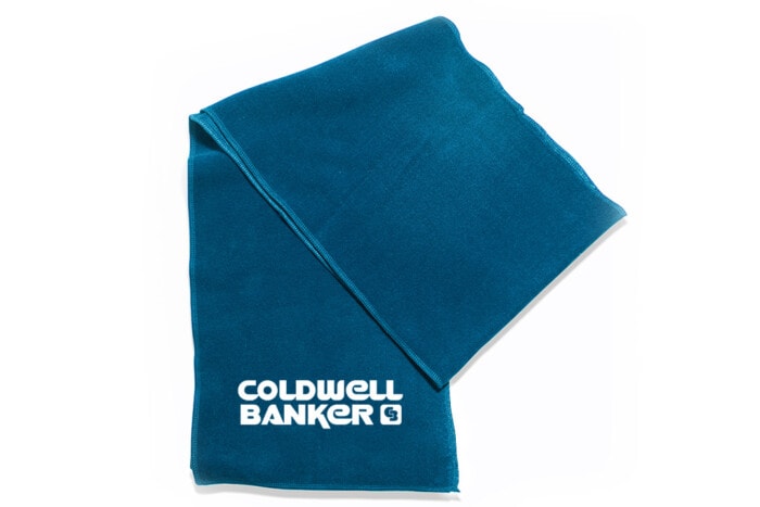 Personalisierter Fleece Schal mit logo