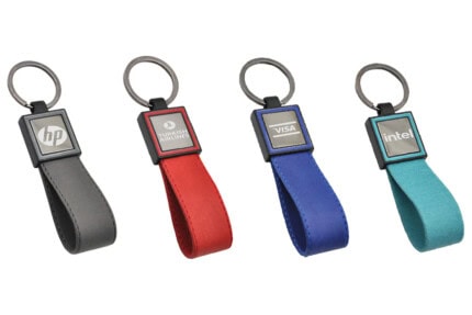 Schlüsselanhänger aus Kunstleder und Metall