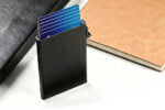 MagSafe Pop-up-Kartenhalter aus Metall